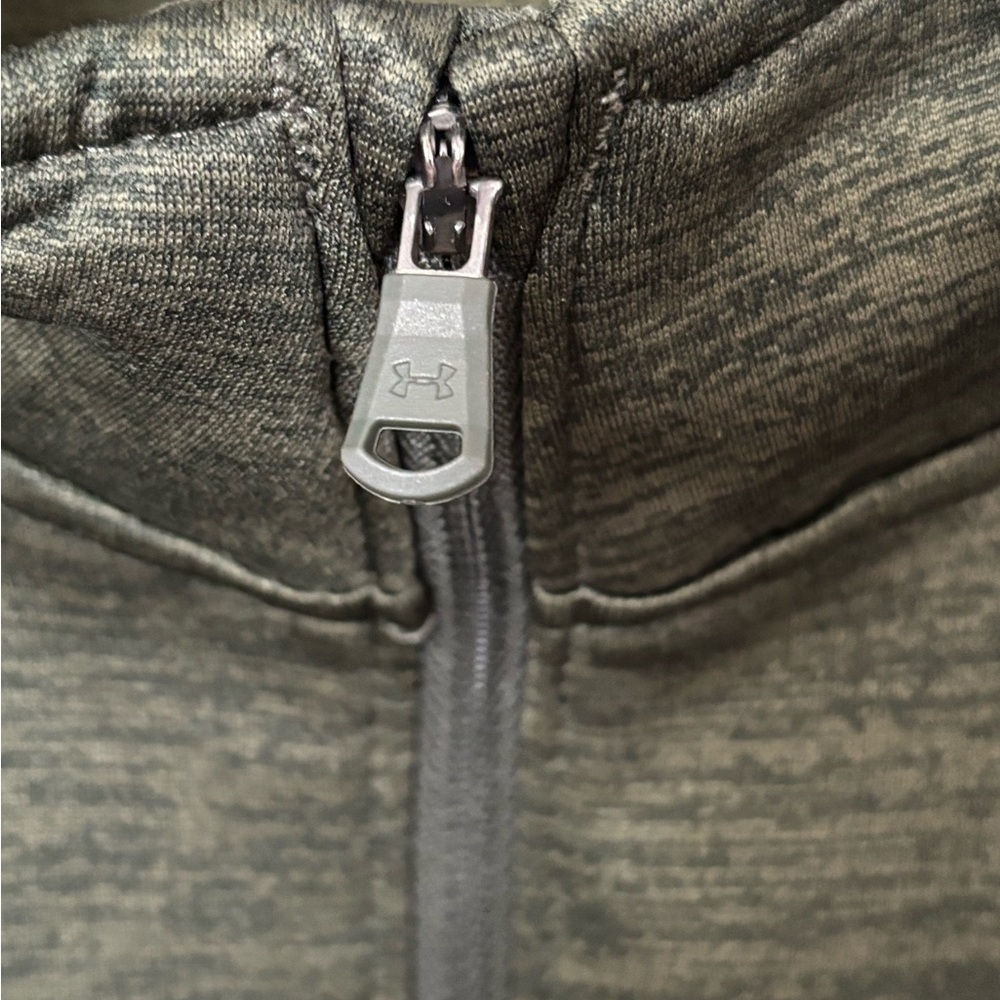 Under Armour Men’s Heathered Forest Green Cold Gear 1/4 Zip Fleece Pullover - L - Picture 5 of 9